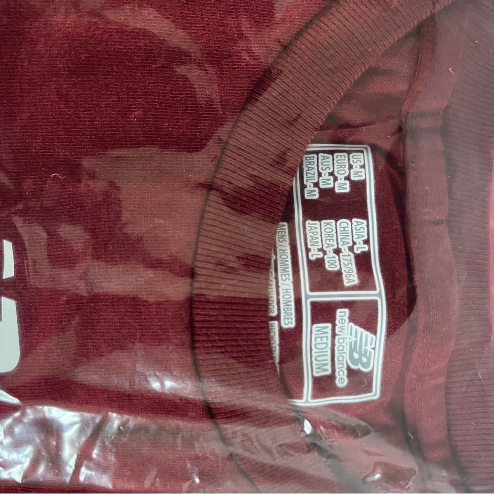 New Balance SS Tech Tee medium - Picture 2 of 4